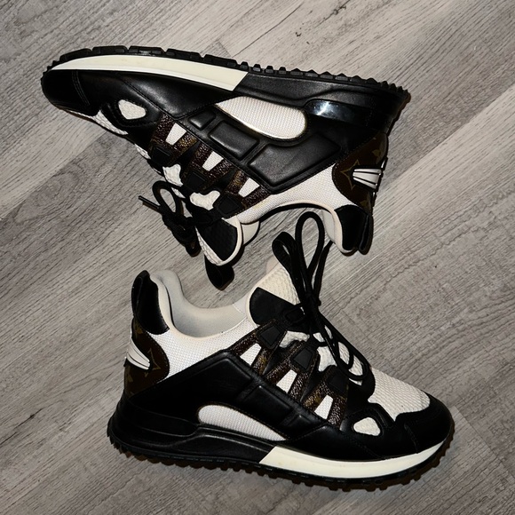 lv runaway sneaker